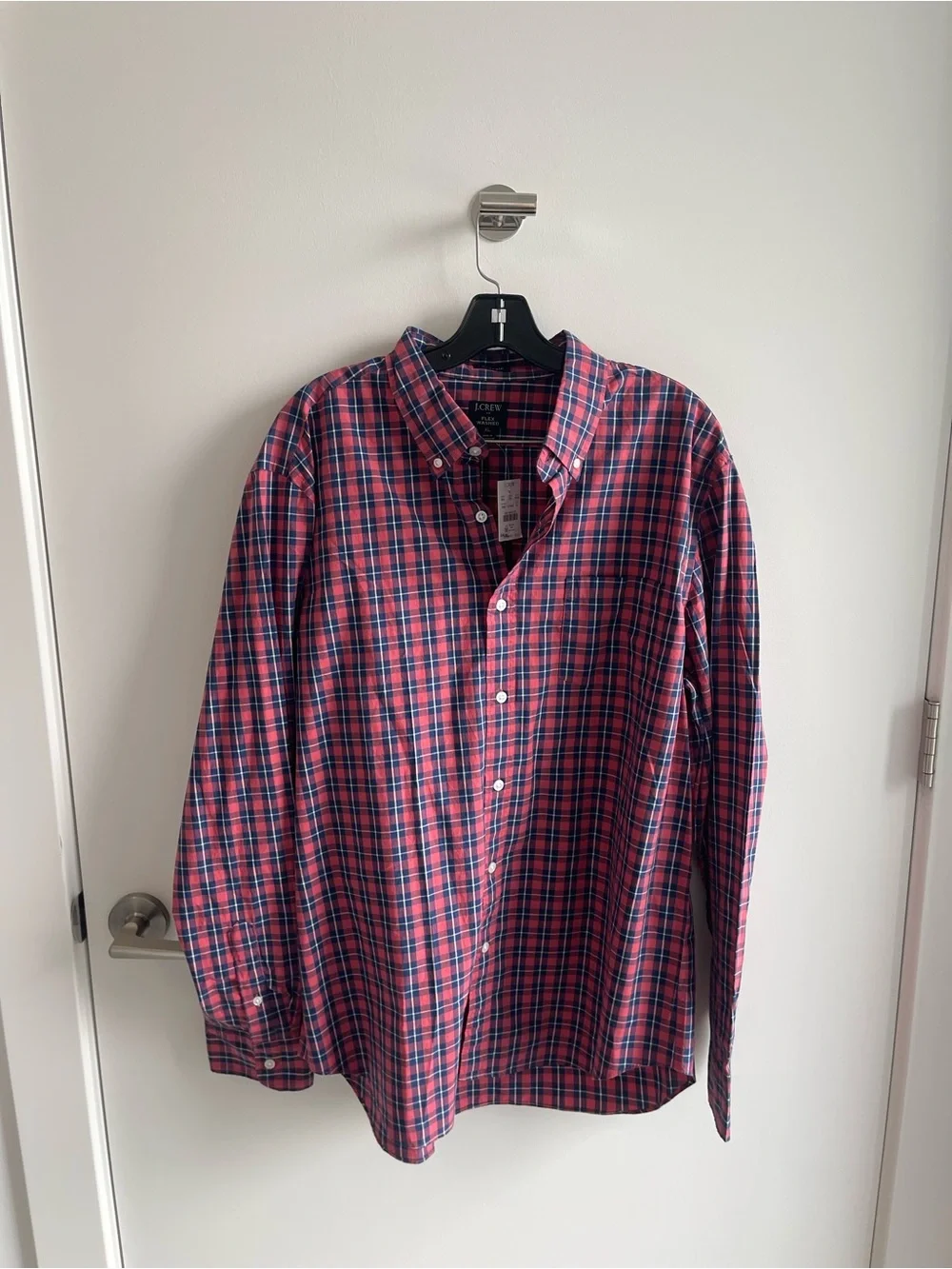 J Crew Flex Washed Classic Men's Red and Navy Plaid Button-Down Shirt